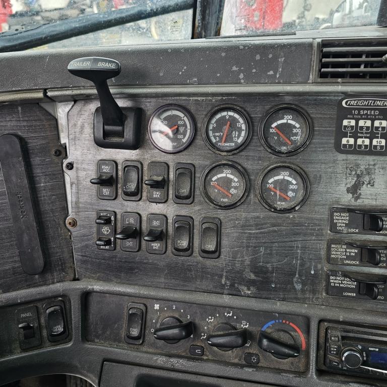 Freightliner Tractor