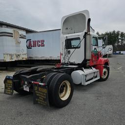 2001 Freightliner tractor