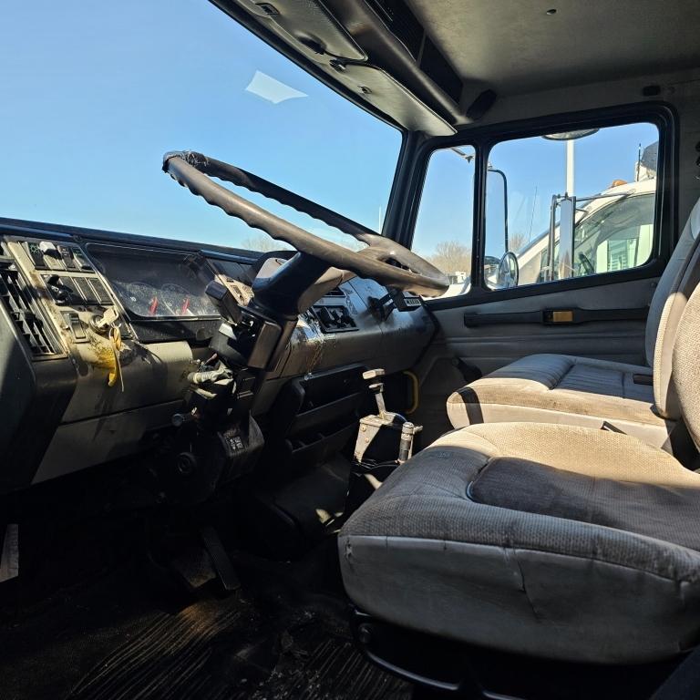 2002 Freightliner Reefer Box Truck