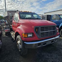 2001 Ford Sander Truck