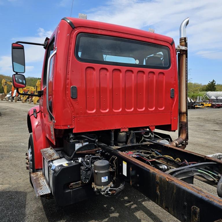 2011 Freightliner Cab And Chassis