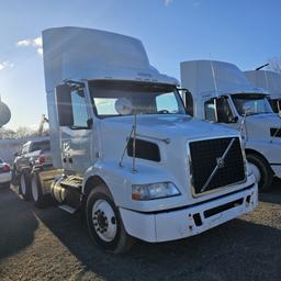 2015 Volvo Vnm Tractor