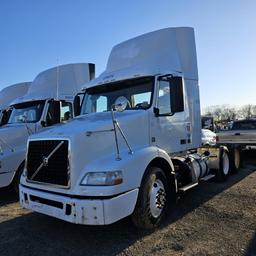 2015 Volvo Vnm Tractor