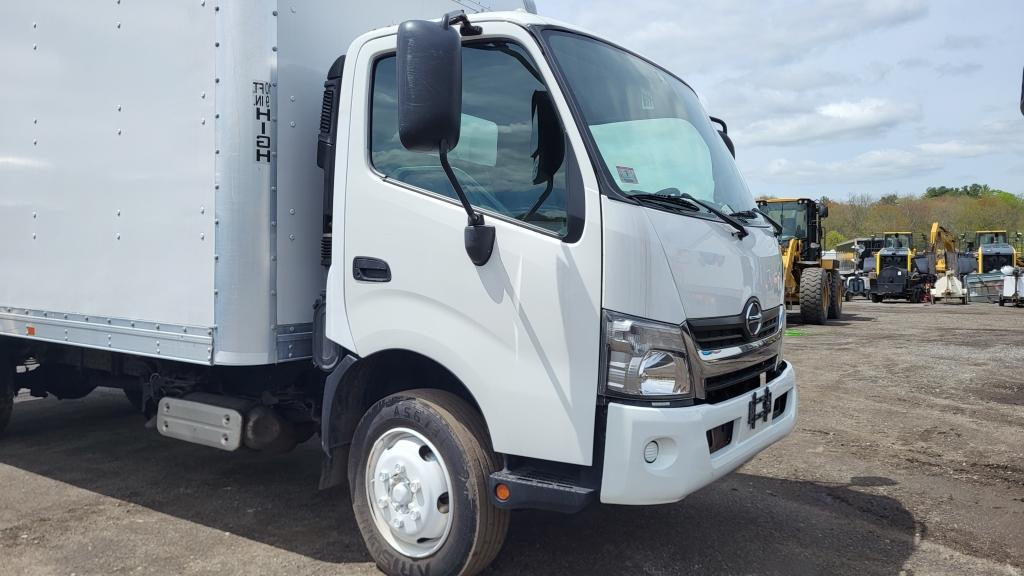 2018 Hino Box Truck