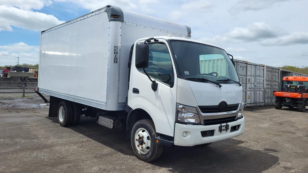 2018 Hino Box Truck