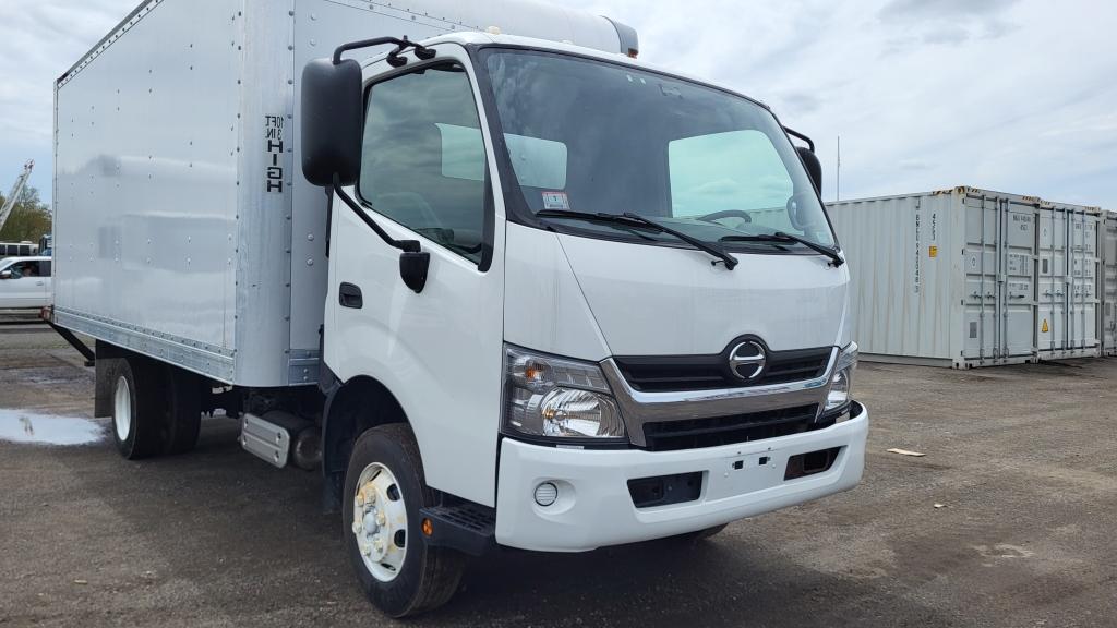 2018 Hino Box Truck