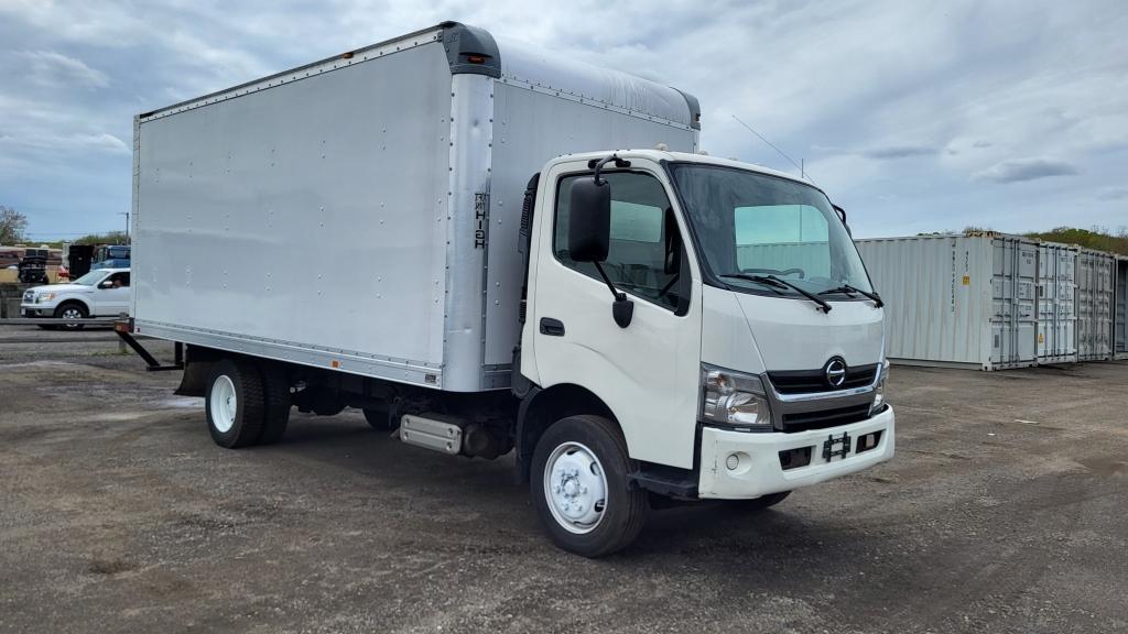 2017 Hino Box Truck