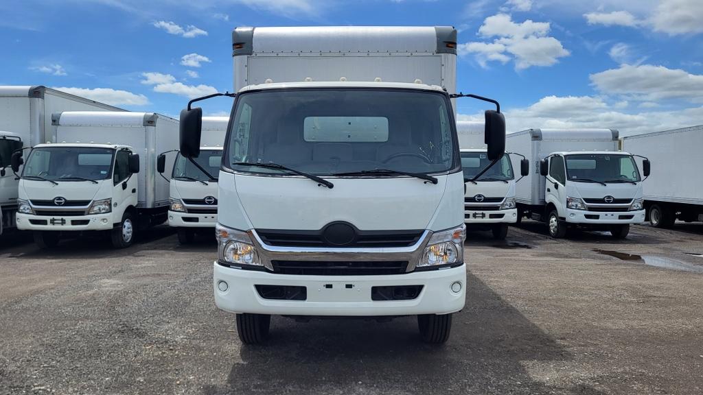 2017 Hino Box Truck