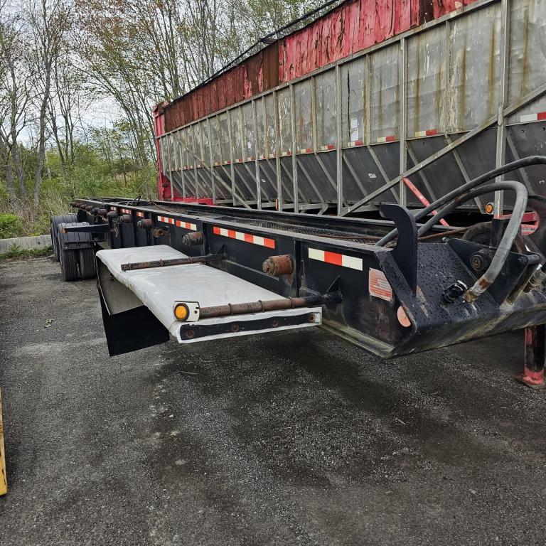 1997 Benlee Roll Off Trailer