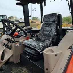 2017 KUBOTA M7060D TRACTOR