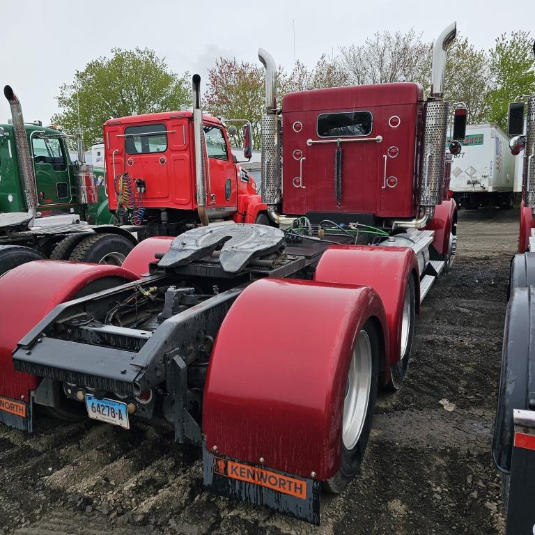 2001 Kenworth W900 Tractor