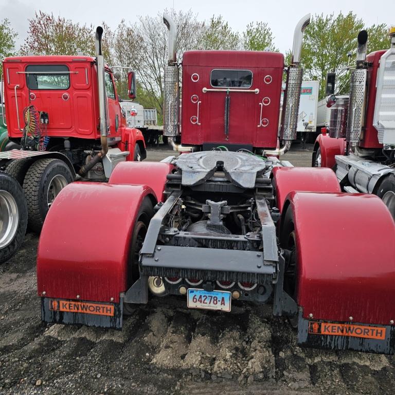 2001 Kenworth W900 Tractor