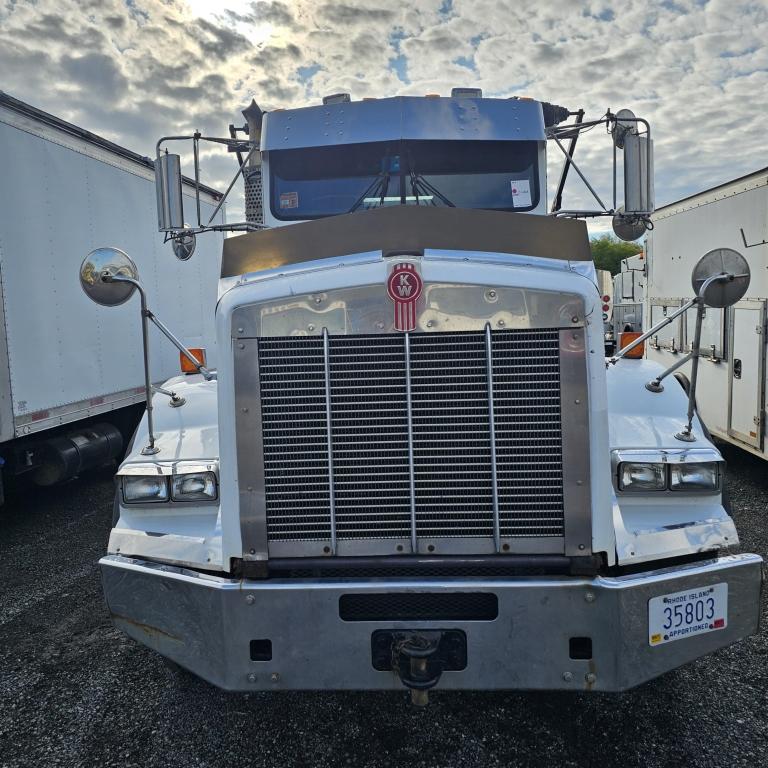 2011 Kenworth T800 Roll Off