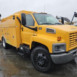 2004 Chevy C6500 Service Truck