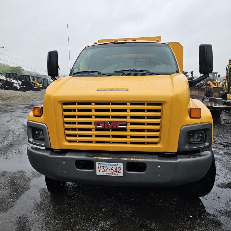 2004 Chevy C6500 Service Truck