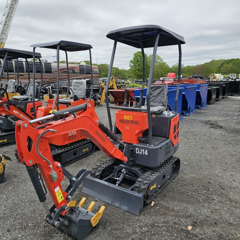 AGT Industrial DJ14 Mini Excavator