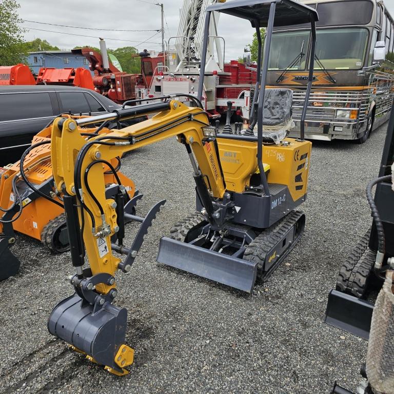 AGT Industrial DM12C Mini Excavator