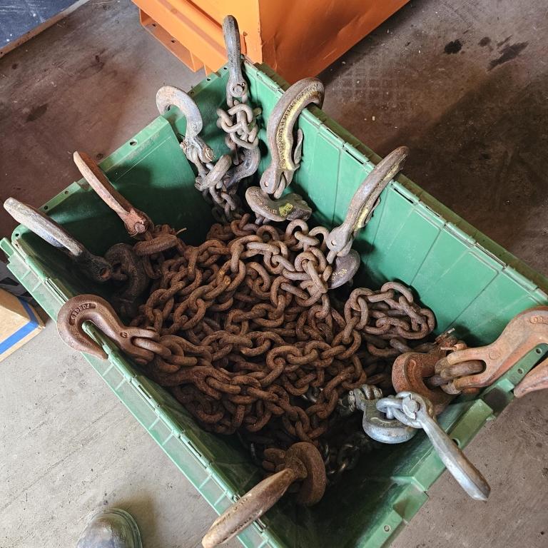 Lot - assorted HD chain and Hoists