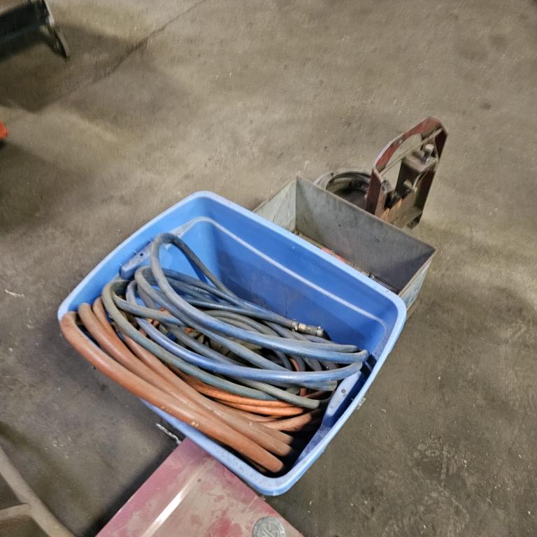 Lot - Truck bumper, hose, brake