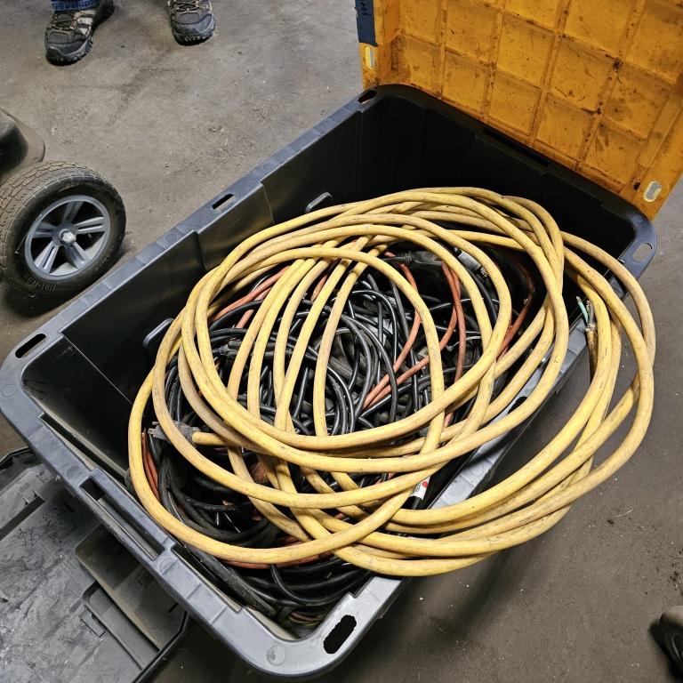 Lot - Extension Cables