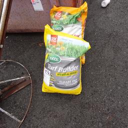 Lot Of Scotts Turf Builder