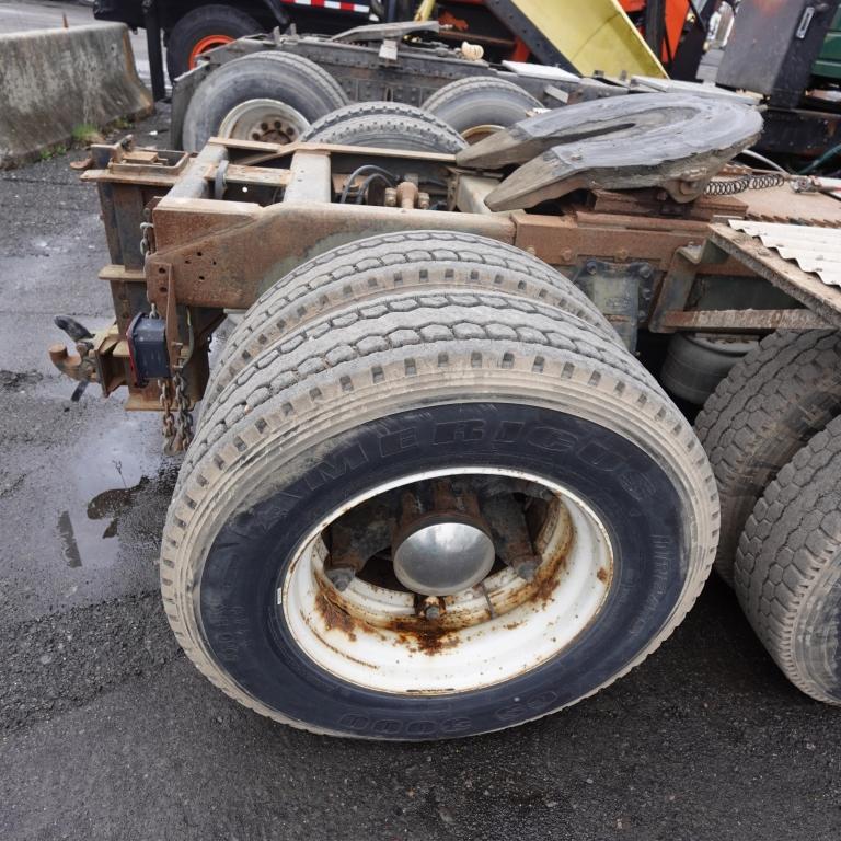 1987 Peterbilt Tractor
