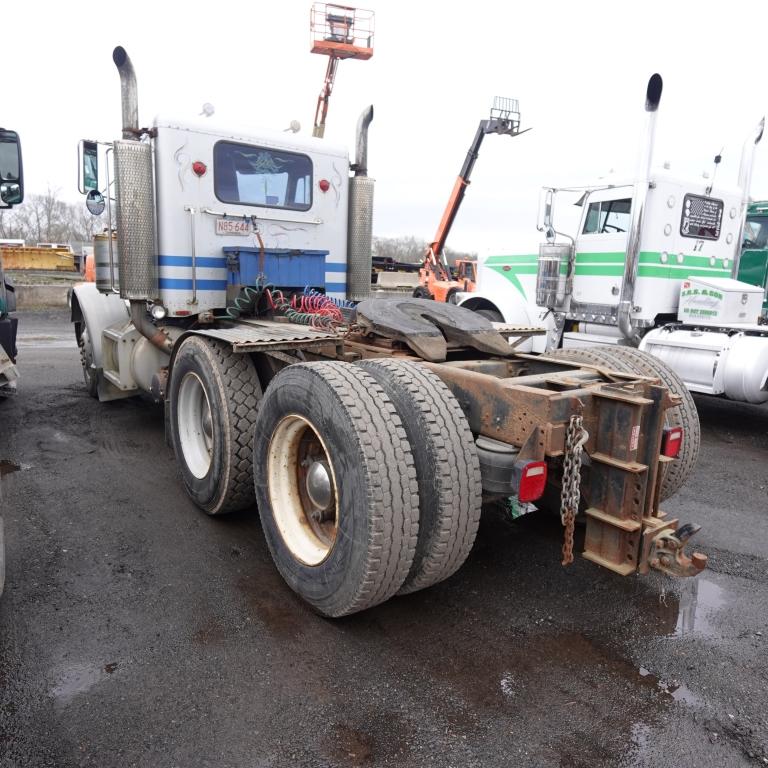 1987 Peterbilt Tractor