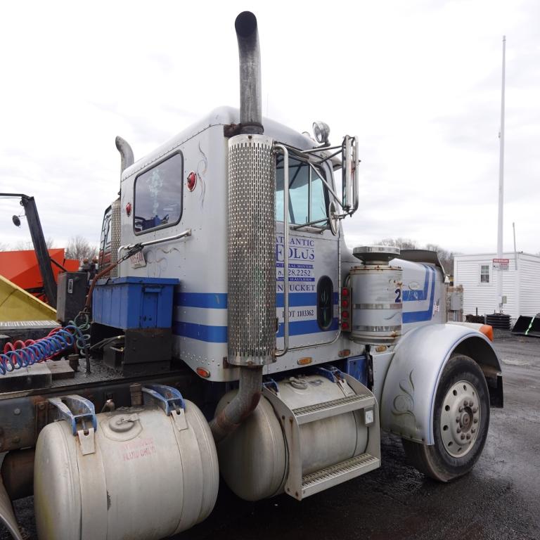 1987 Peterbilt Tractor