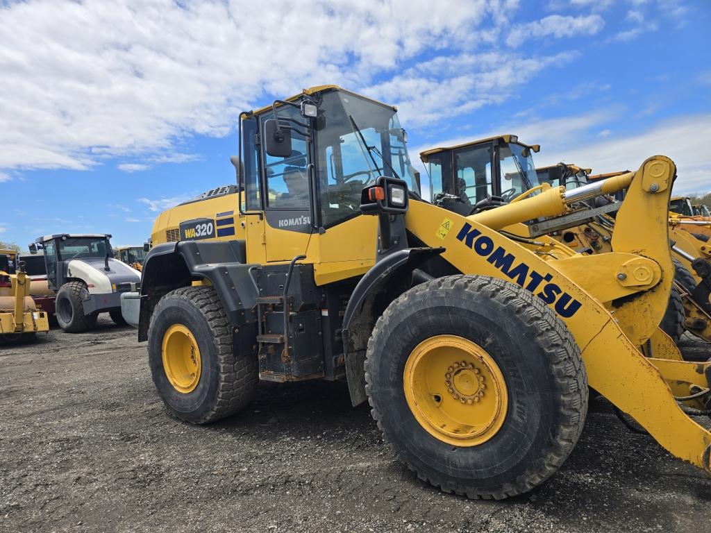 Komatsu Wa320-8 Wheel Loader