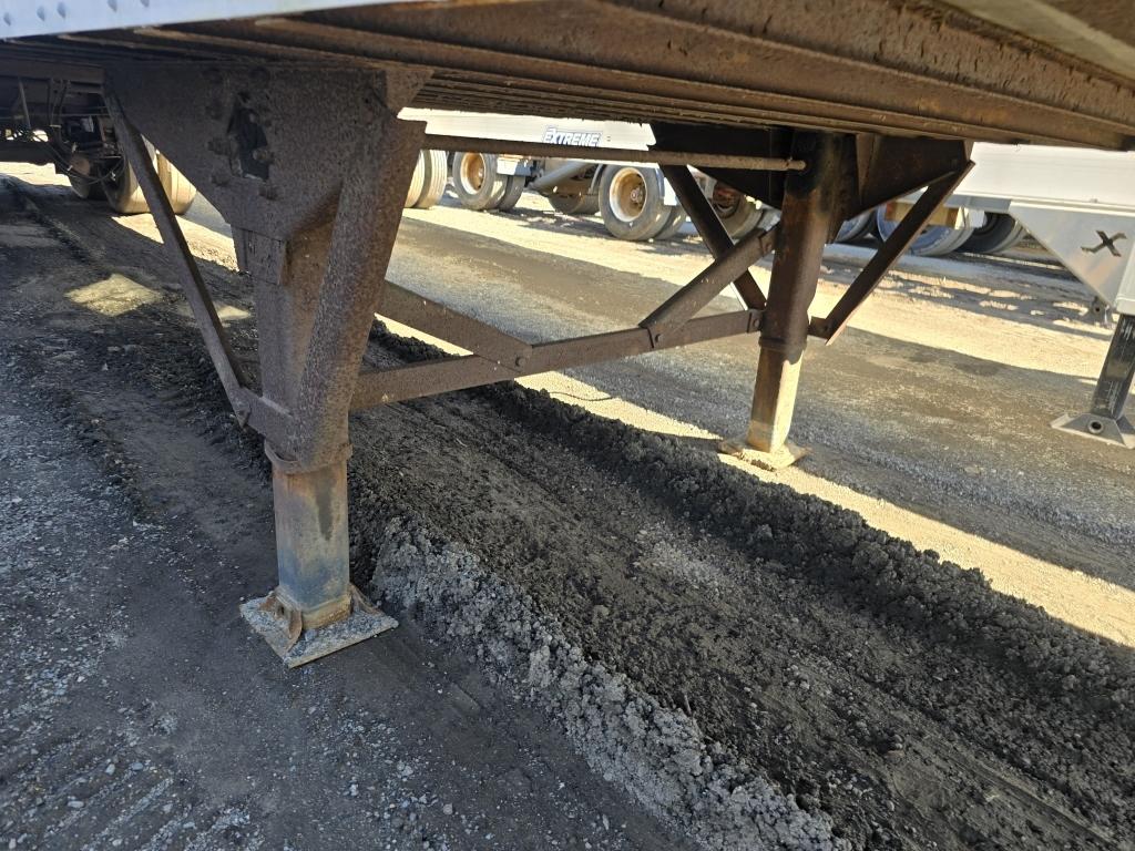 2000 Strick Box Trailer