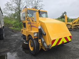 2004 Elgin Pelican Series P Sweeper