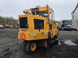 2004 Elgin Pelican Series P Sweeper
