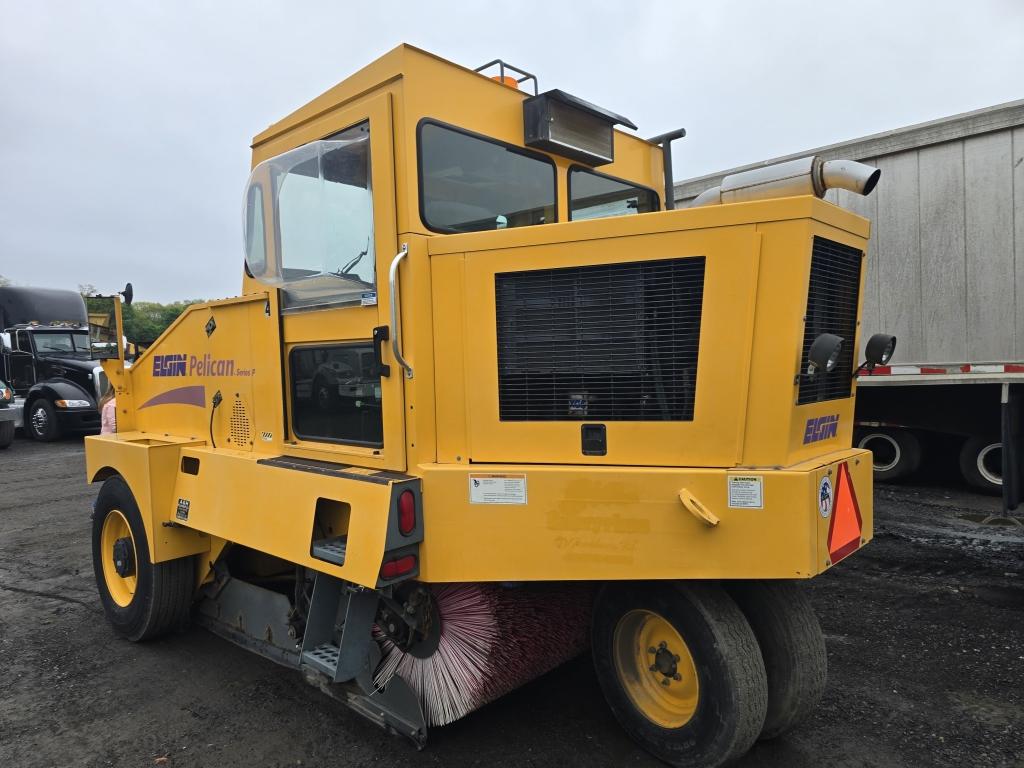 2004 Elgin Pelican Series P Sweeper
