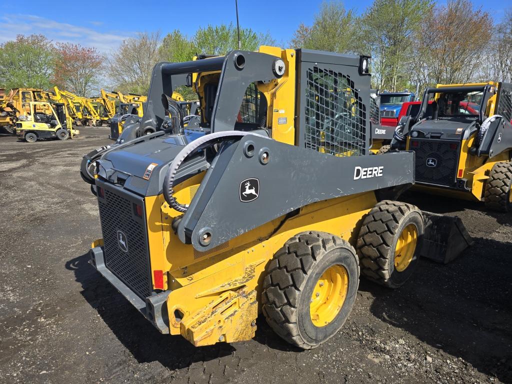 2023 John Deere 324g Skidsteer