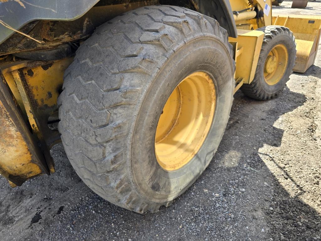 John Deere 410g Backhoe