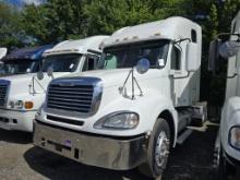 2016 Freightliner Columbia Sleeper Tractor