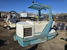 Tennant 528 Ride On Floor Scrubber