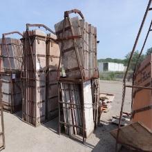 Concrete Forms W/crate Approx (40)pcs 4ft X 1.25ft