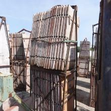 Concrete Forms W/crate Approx (39)pcs 4ft X 2ft