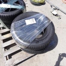 Lot (2) Solarus 225/55R16 Tires