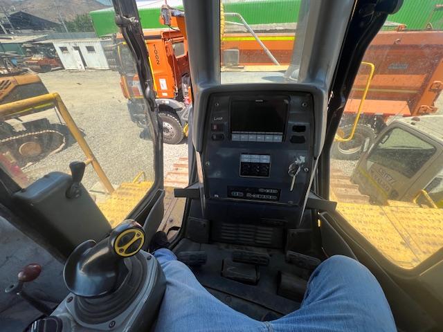 Komatsu D375a-6r Dozer