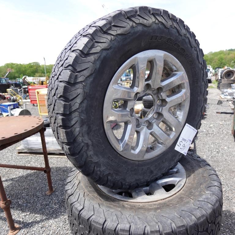 BFGoodrich LT275/70R18 All-Terrain T/A KO2 Wheel