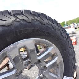 BFGoodrich LT275/70R18 All-Terrain T/A KO2 Wheel