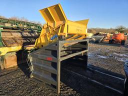 Paladin Us70 Vibratory Topsoil & Rock Screener