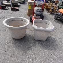 Pair Of Plastic Garden Planter Pots