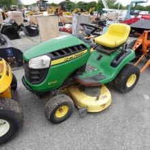 John Deere D100 Riding Lawn Mower
