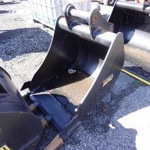 New Trojan 24in Bucket