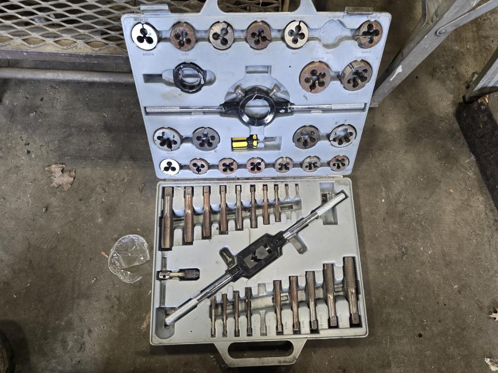 Tap And Die Set