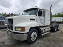 2000 Mack Ch613 Sleeper Tractor