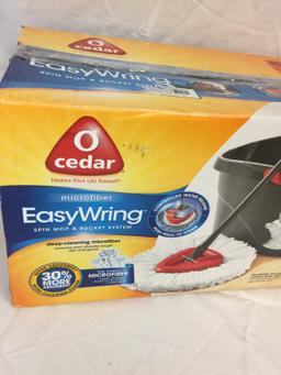 Cedar Microfiber EasyWring Spin Mop & Bucket System